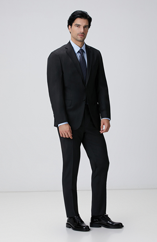 Siyah Çizgili Yün Takım Elbise