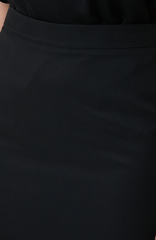 Siyah Yün Karışımlı Midi Kalem Etek