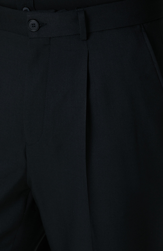 Siyah Jakarlı Comfort Fit Pantolon