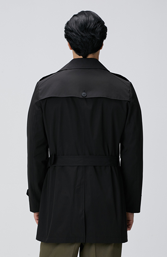 Siyah Kuşaklı Pardösü