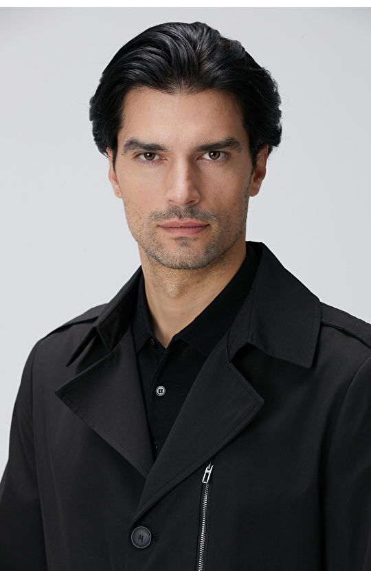 Siyah Kuşaklı Pardösü