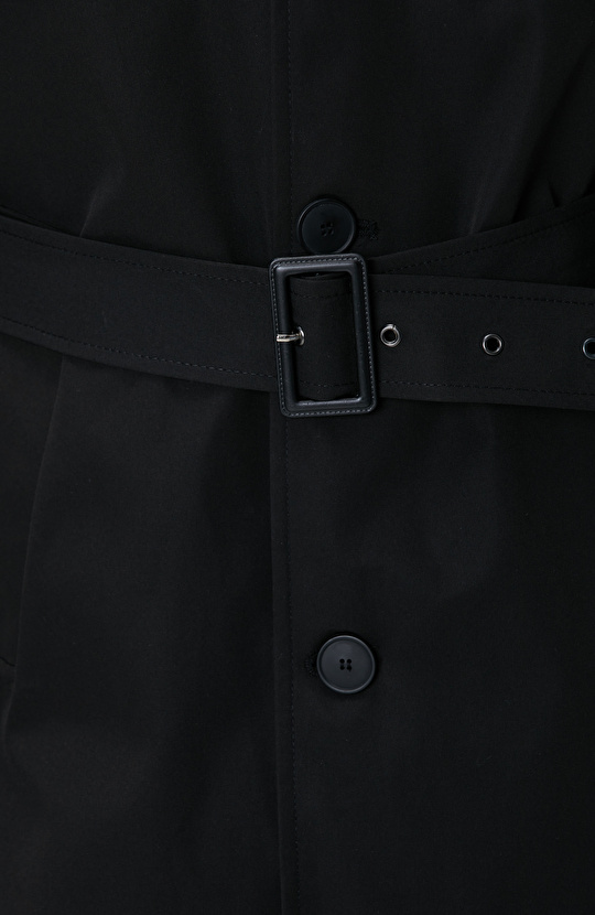 Siyah Kuşaklı Pardösü