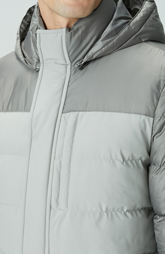 Gri Kapüşonlu Ray Kapitoneli Casual Kaban