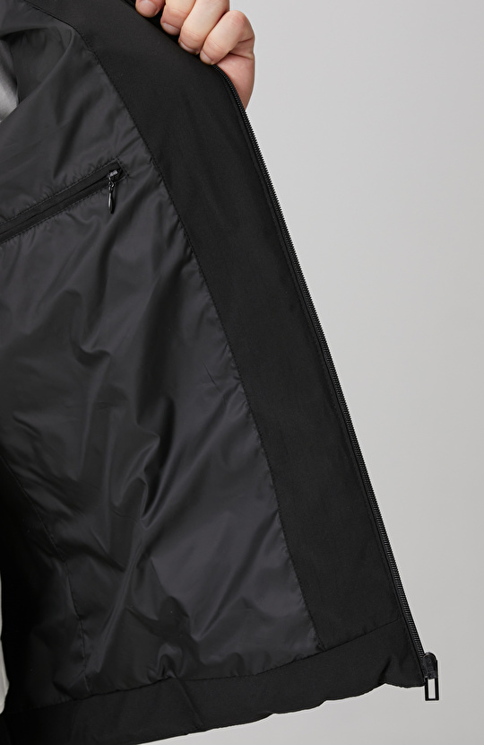 Siyah Su Geçirmez Fermuarlı Casual Kaban