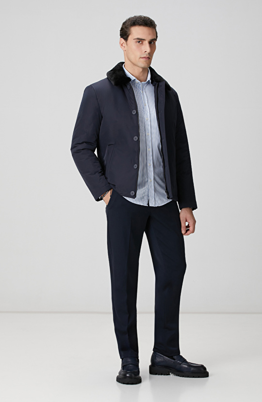 Lacivert Yakası Kürk Detaylı Mont