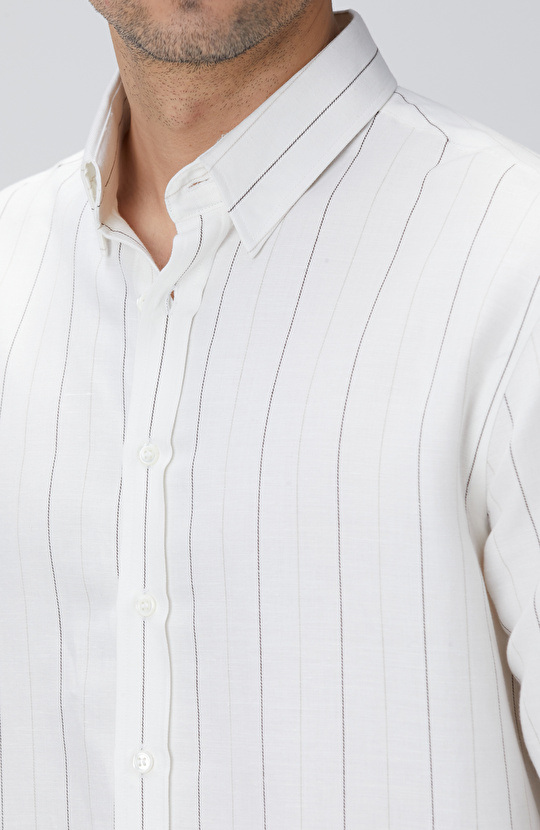 Beyaz Çizgi Desenli Gömlek