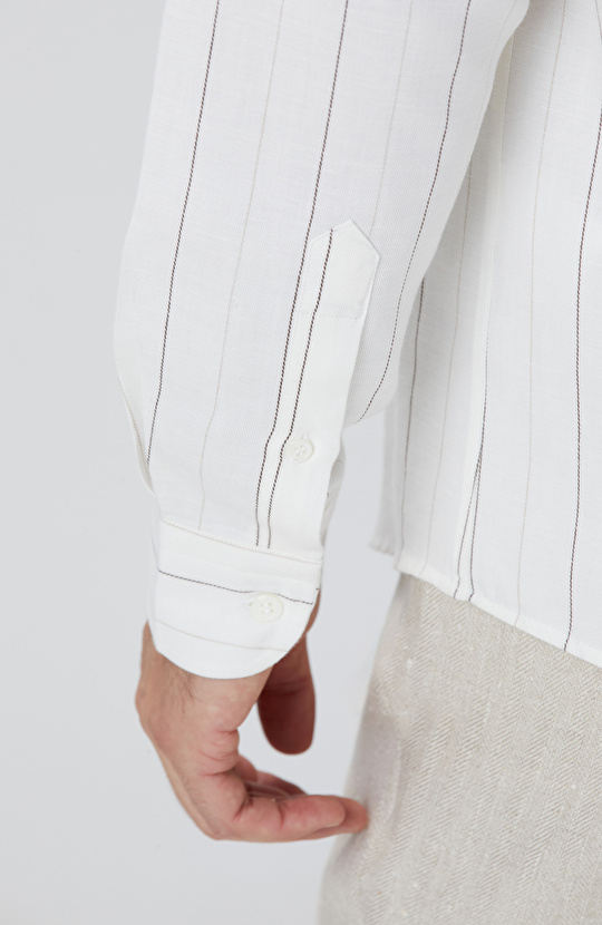 Beyaz Çizgi Desenli Gömlek