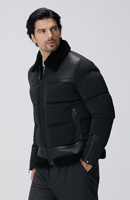 Siyah Kürklü Deri Detaylı Mont