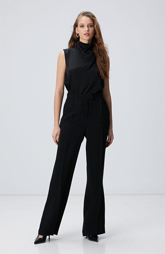 Siyah Degaje Yaka Bluz