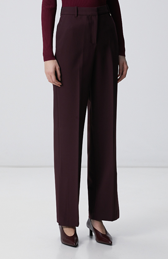 Vişne Paçası Yırtmaçlı Pantolon