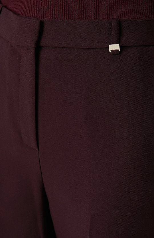 Vişne Paçası Yırtmaçlı Pantolon