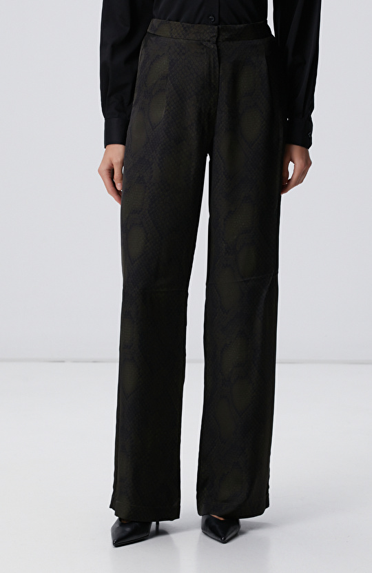 Haki Desenli Pantolon