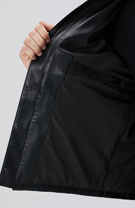 Siyah Kapitoneli Deri Mont