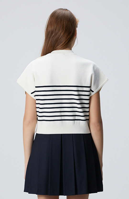 Beyaz Çizgili Kazak