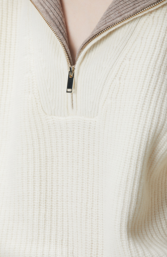 Limited Kırık Beyaz Yün Kazak