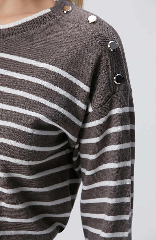 Vizon Kırık Beyaz Çizgili Yün Kazak