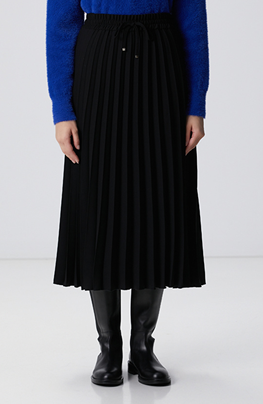 Siyah Piliseli Midi Etek