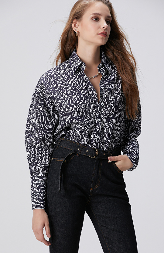 Lacivert Beyaz Desenli Gömlek