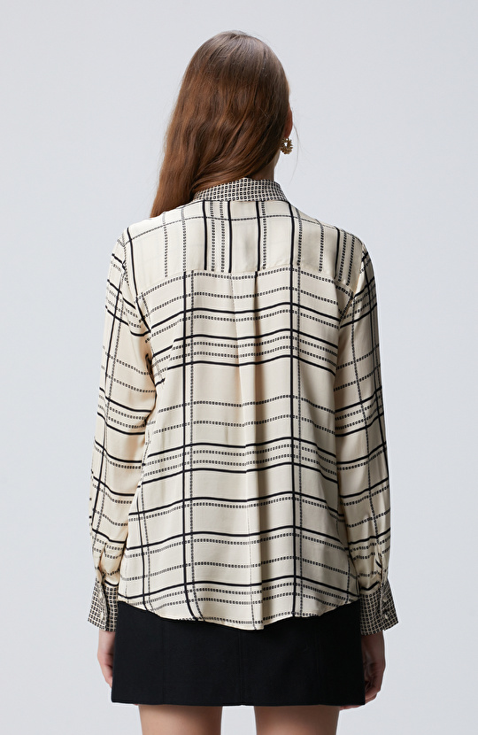 Siyah Kırık Beyaz Desenli Viskon Gömlek