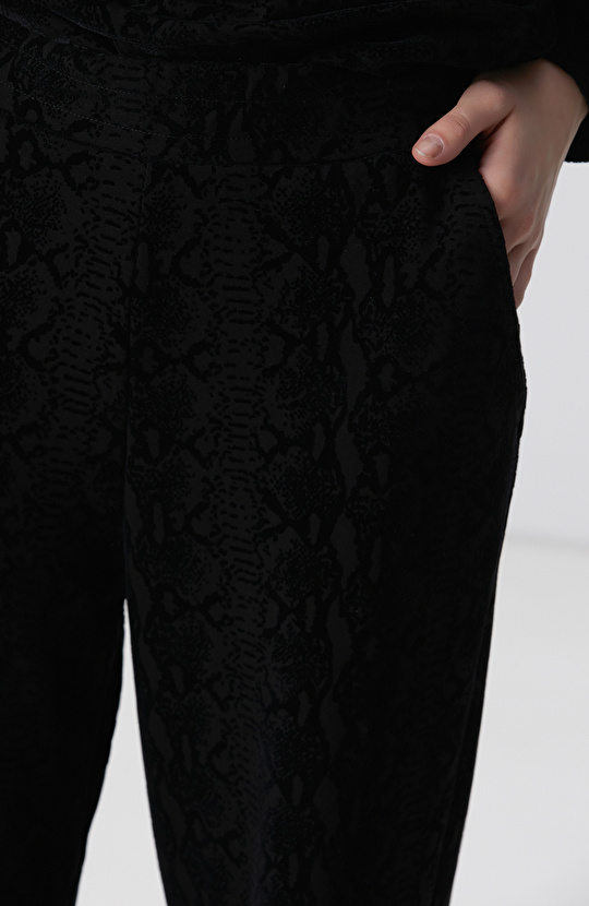 Siyah Baskılı Eşofman