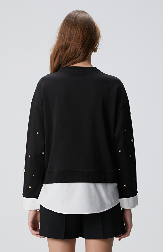 Siyah Metal Aksesuarlı Sweatshirt