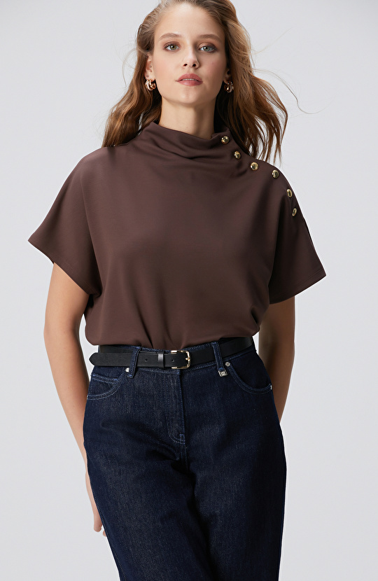 Acı Kahve Çıtçıt Detaylı T-shirt