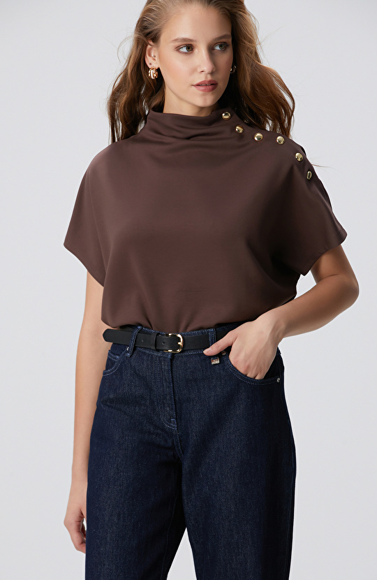 Acı Kahve Çıtçıt Detaylı T-shirt