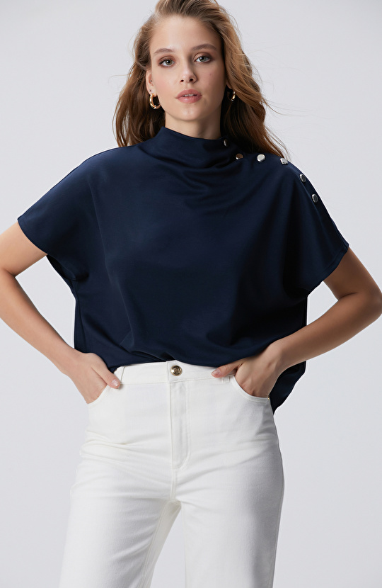 Lacivert Çıtçıt Detaylı T-shirt