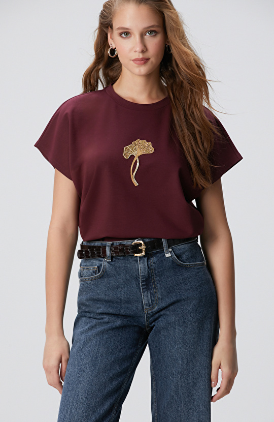 Bordo Çiçek Taş İşlemeli T-shirt