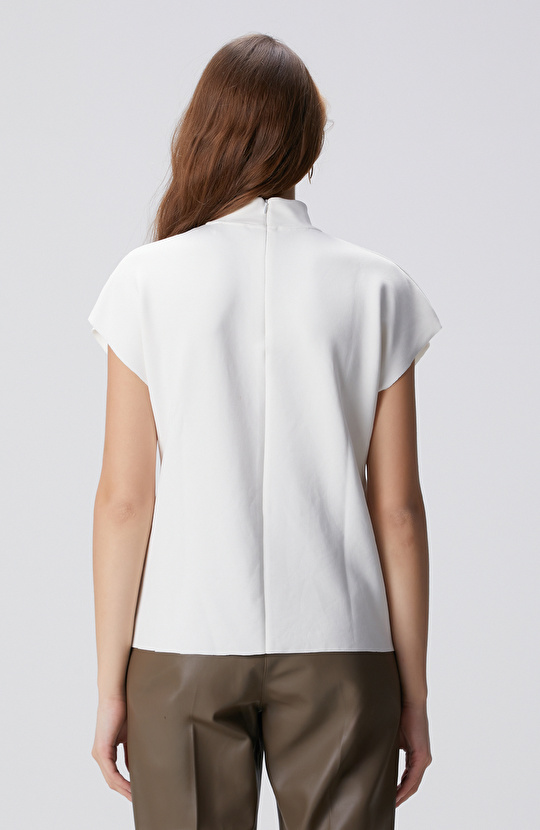 Kırık Beyaz Payetli T-shirt