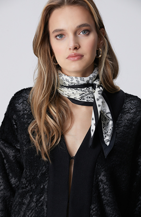 Siyah Suni Kürklü Triko Hırka