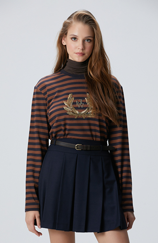 Lacivert Kahverengi Boncuk Nakışlı Çizgili T-shirt Lacivert Kahverengi Boncuk Nakışlı Çizgili T-shirt