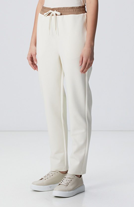 N-Tech Kırık Beyaz Dokuma Garnili Örme Eşofman