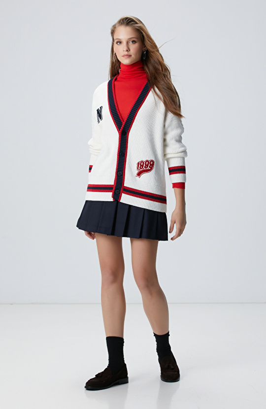 Beyaz Patchli Renkli Ribanalı Hırka