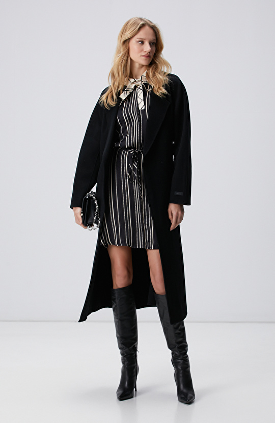 Siyah Beyaz Çizgili Gömlek Elbise Siyah Beyaz Çizgili Gömlek Elbise