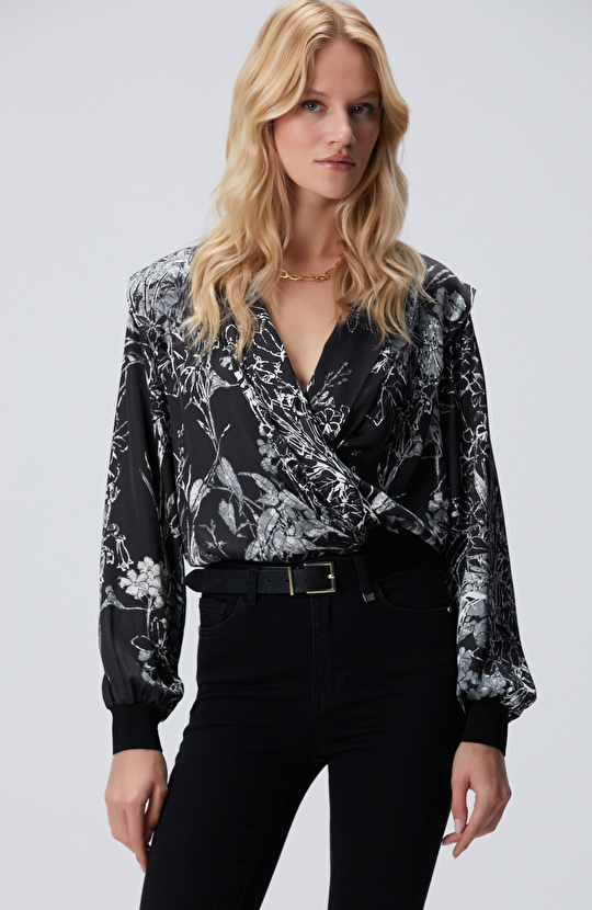 Siyah Kırık Beyaz Desenli Bluz