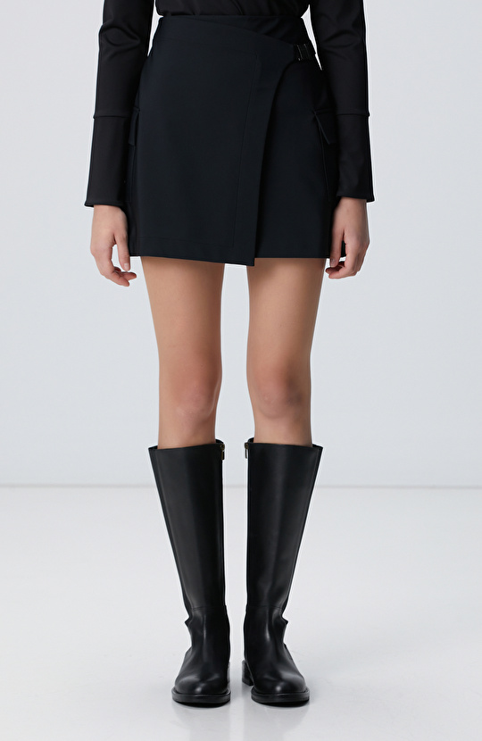 N-Tech Siyah Toka Detaylı Mini Etek
