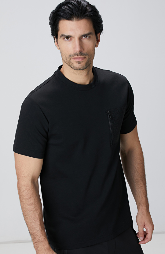 N-Tech Siyah Fermuar Cep Detaylı T-shirt
