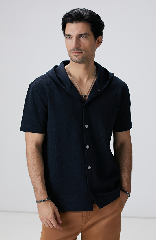 Siyah Jakarlı Gömlek