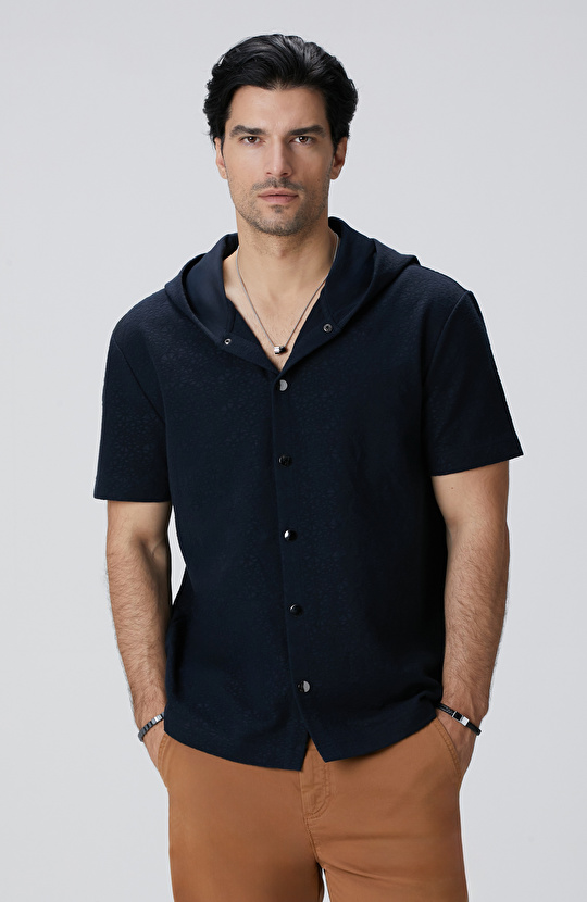 Siyah Jakarlı Gömlek