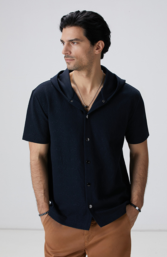 Siyah Jakarlı Gömlek