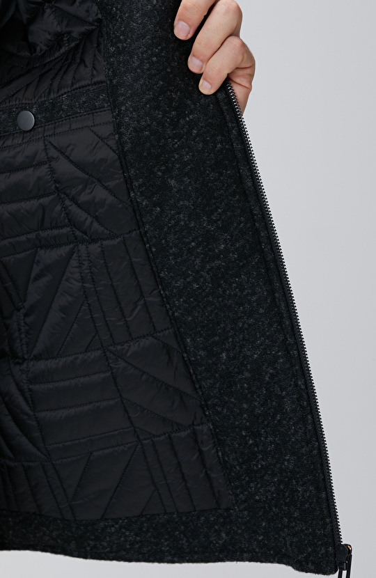 Siyah Yün Karışımlı Deri Cep Detaylı Mont