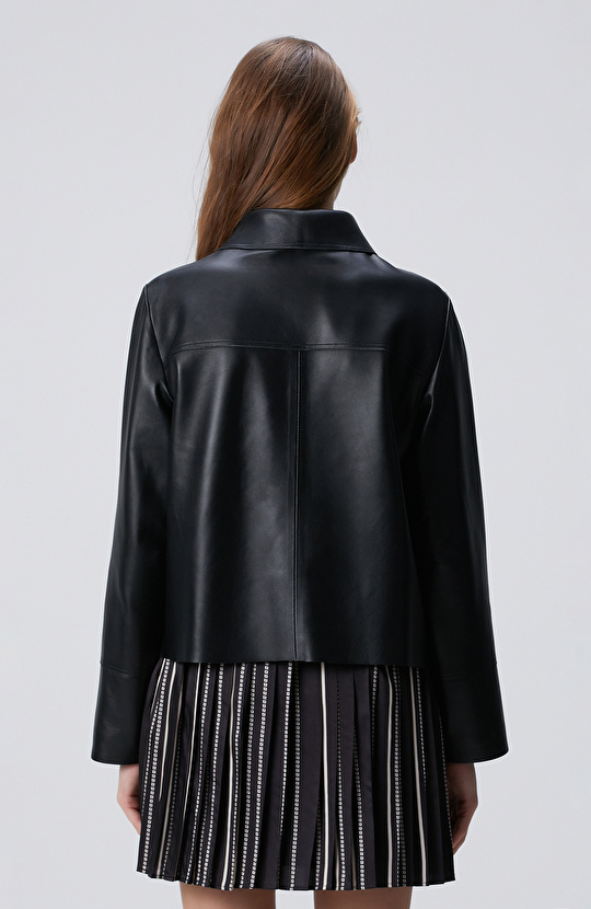 Siyah Çıtçıt Kapama Deri Mont