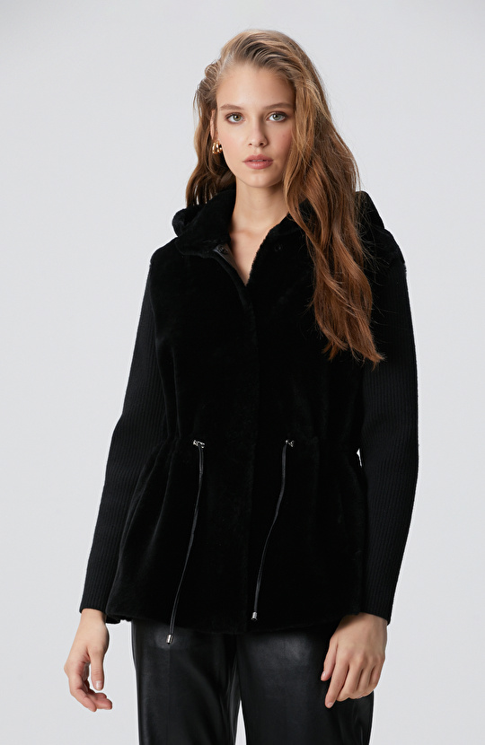 Siyah Kolları Trikolu Deri Kaban