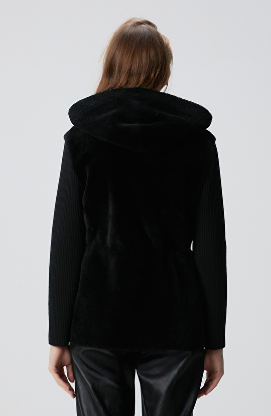 Siyah Kolları Trikolu Deri Kaban