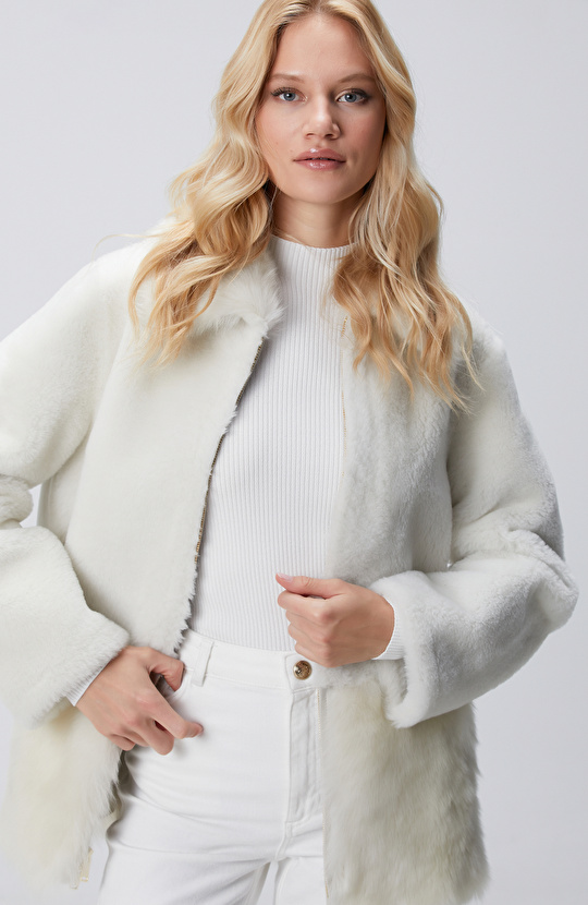 Kırık Beyaz Deri Kaban