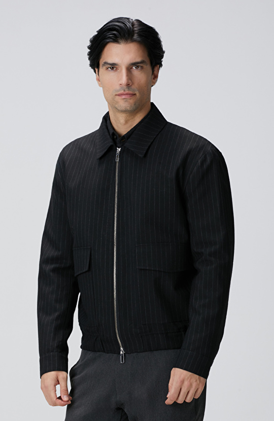 Siyah Çizgili Yün Mont