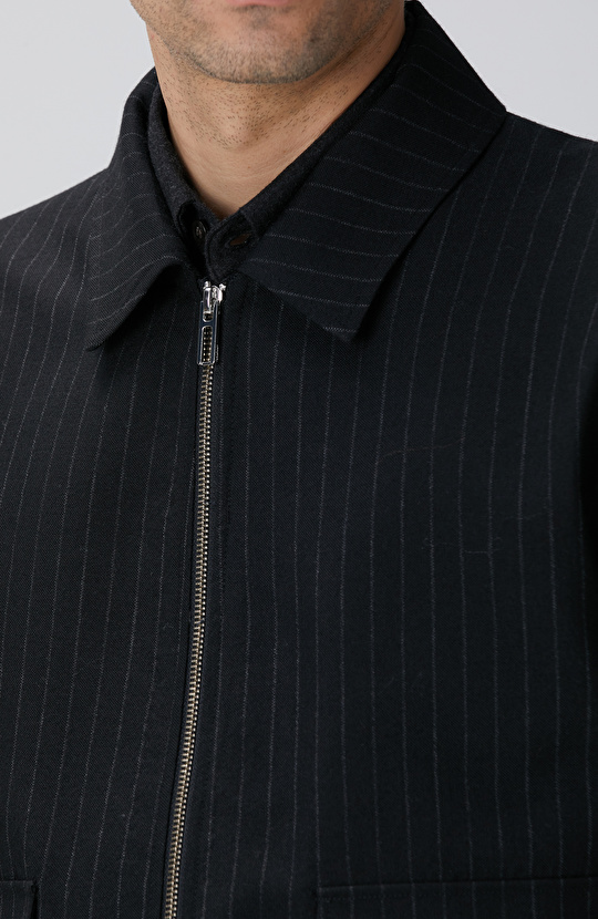 Siyah Çizgili Yün Mont