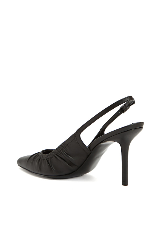 Siyah Deri Topuklu Ayakkabı