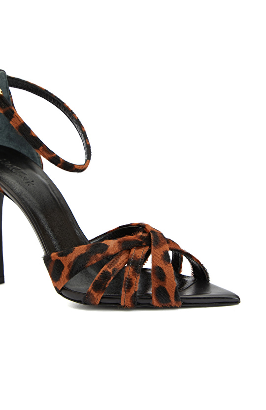 Leopar Desen Kadın Deri Sandalet